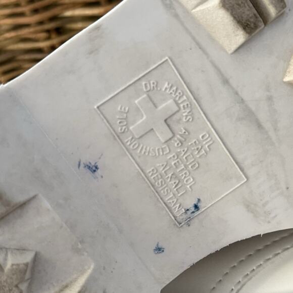 Dr. Martens V Jadon II Mono White Platform Boots Women’s Size 7 Vegan Zip - Picture 9 of 11